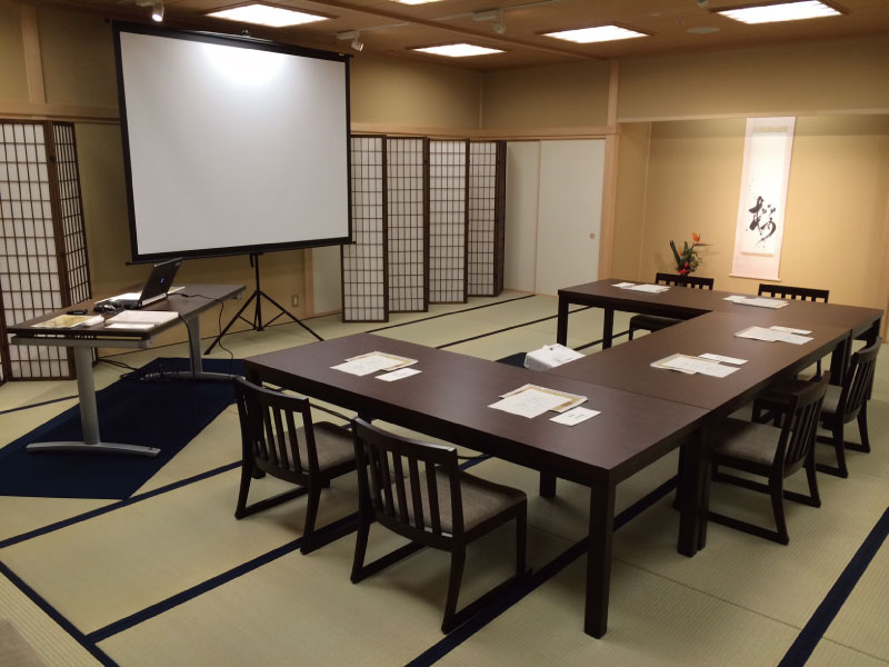 社内会議-1